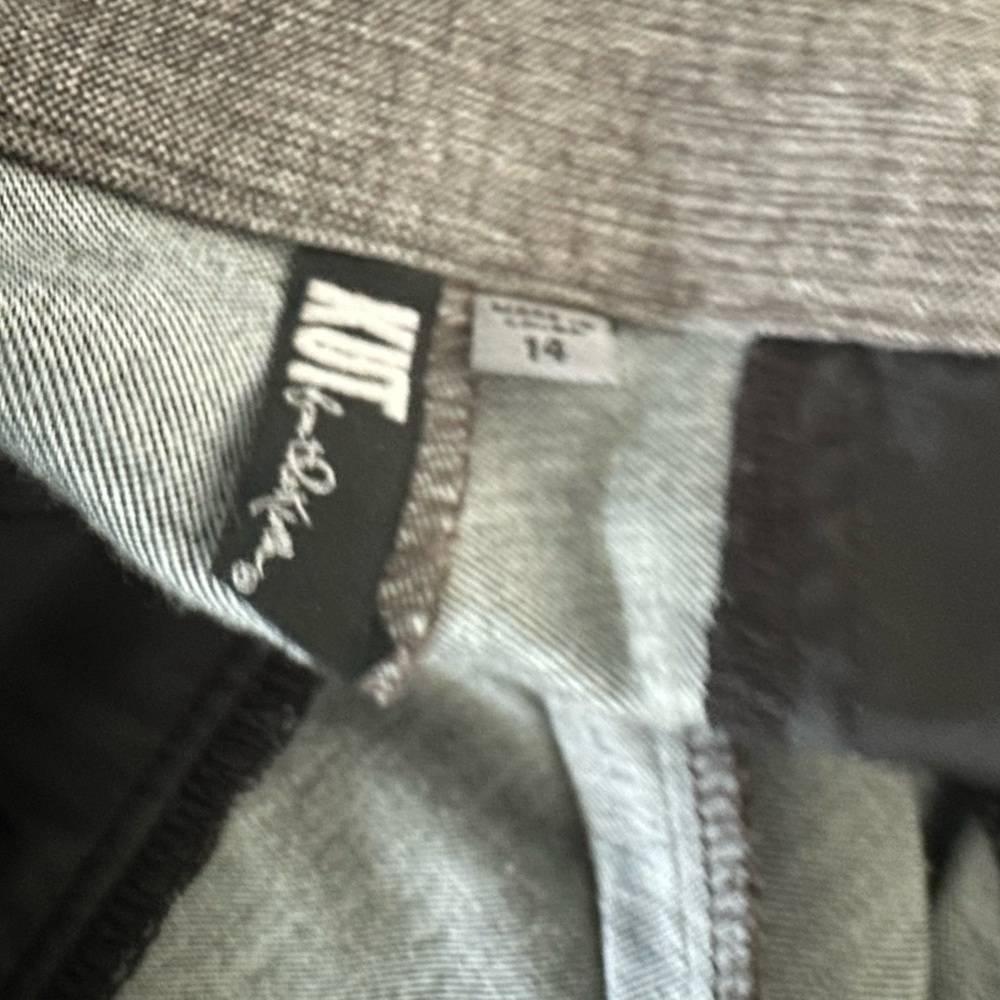 Kut from the Kloth Charcoal Trousers - Picture 8 of 11